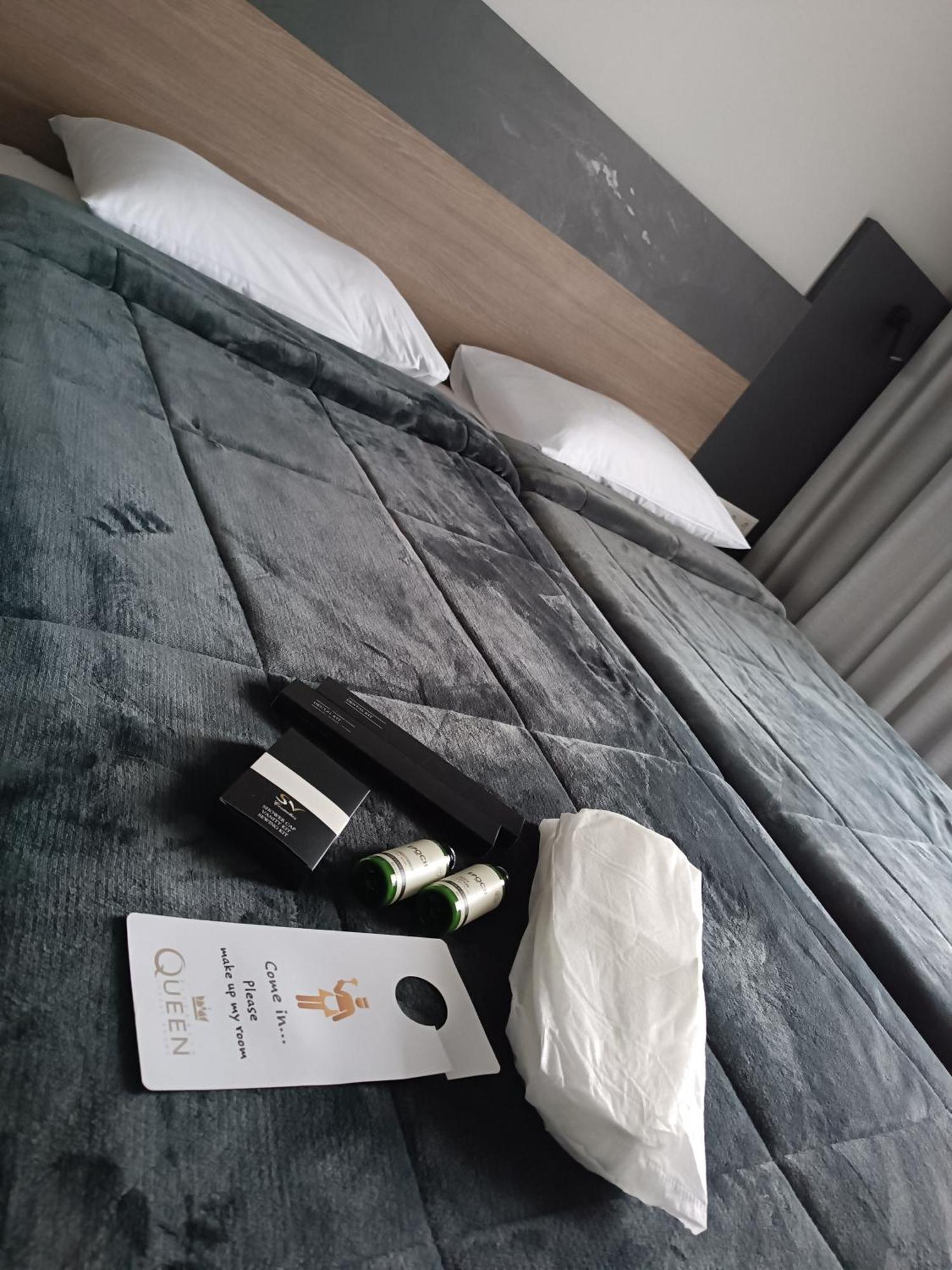 Elizabeth Queen Luxury Rooms ปาราเลียกาเตอรีนิส ภายนอก รูปภาพ