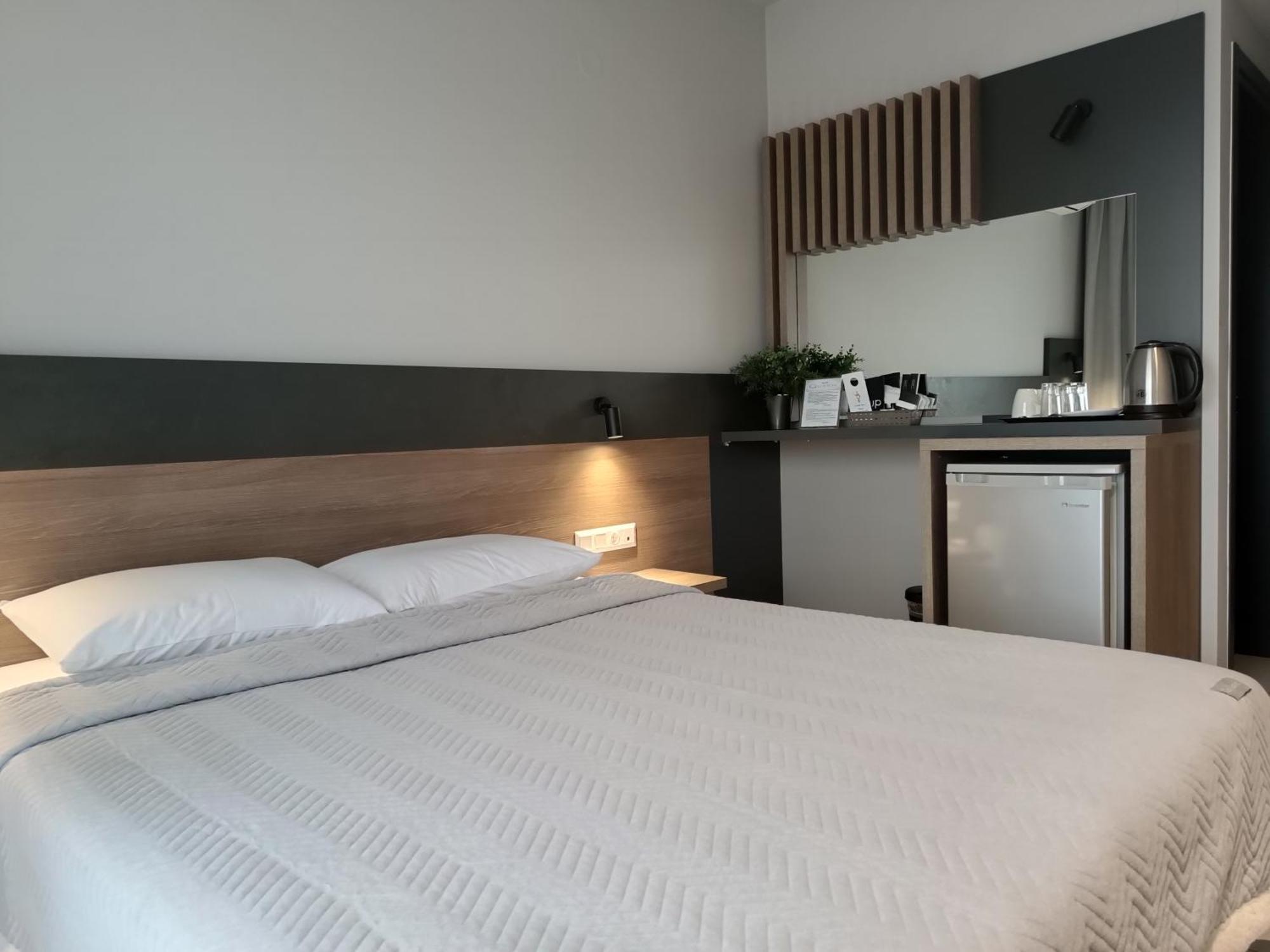 Elizabeth Queen Luxury Rooms ปาราเลียกาเตอรีนิส ภายนอก รูปภาพ