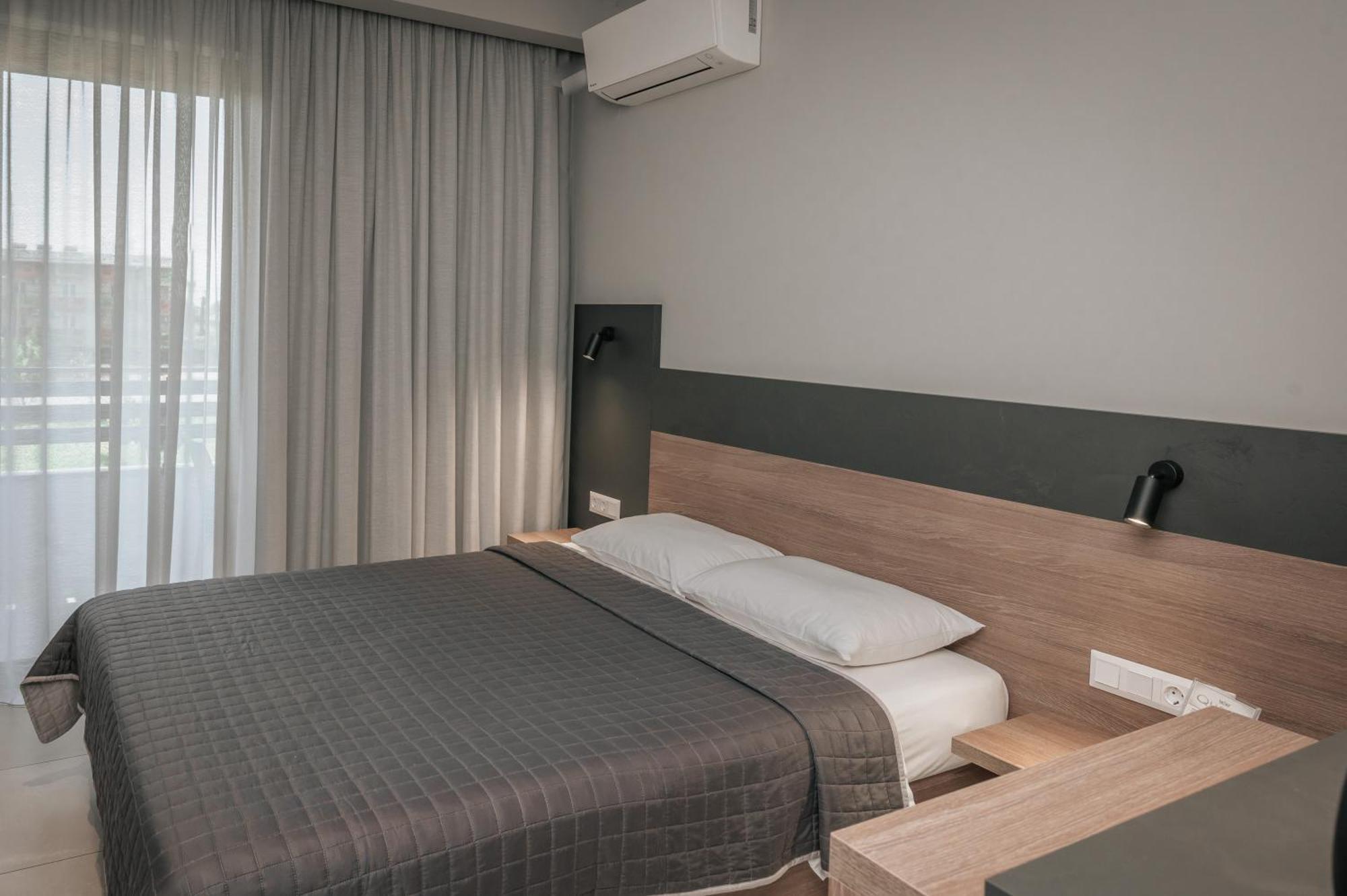 Elizabeth Queen Luxury Rooms ปาราเลียกาเตอรีนิส ภายนอก รูปภาพ