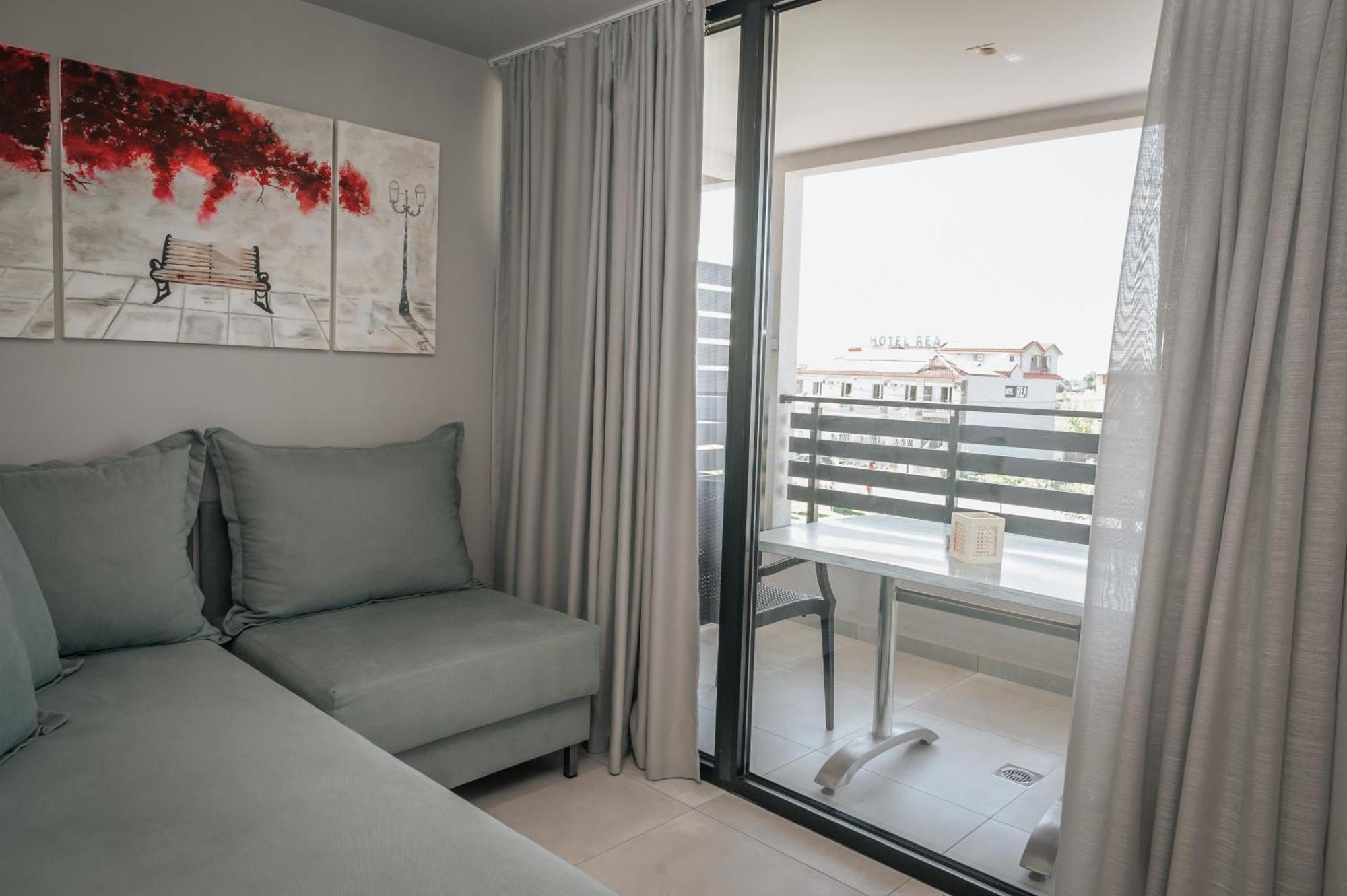 Elizabeth Queen Luxury Rooms ปาราเลียกาเตอรีนิส ภายนอก รูปภาพ